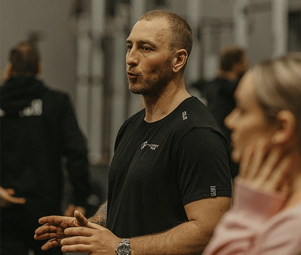Viktor Eriksson coach at CrossFit 749